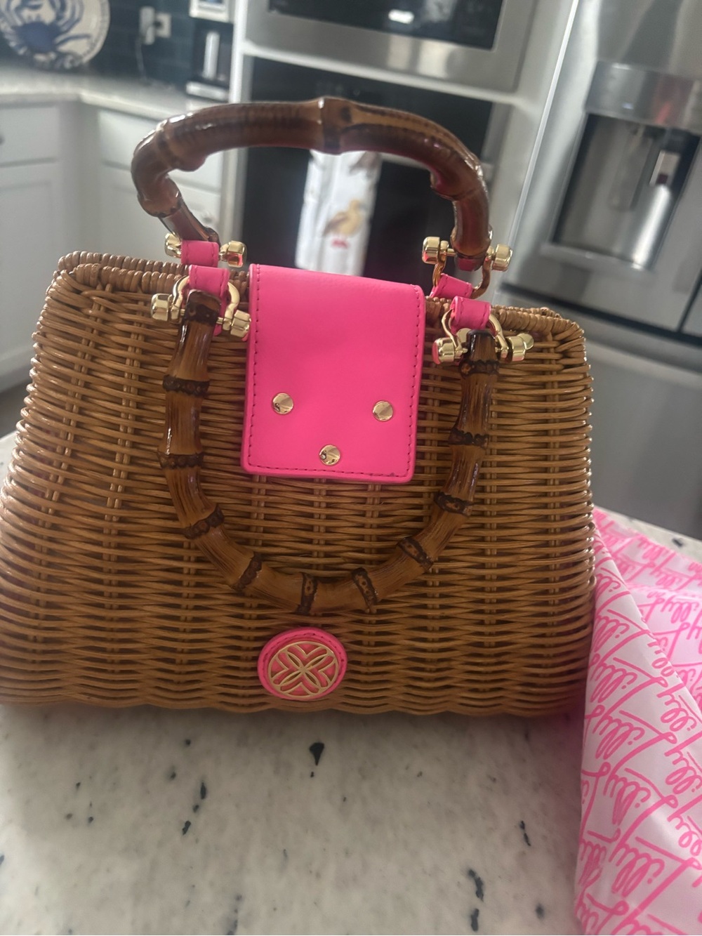 Lilly Pulitzer Leena Handle top Woven Rattan Satchel with Bright Pink Flap. - Picture 7 of 7